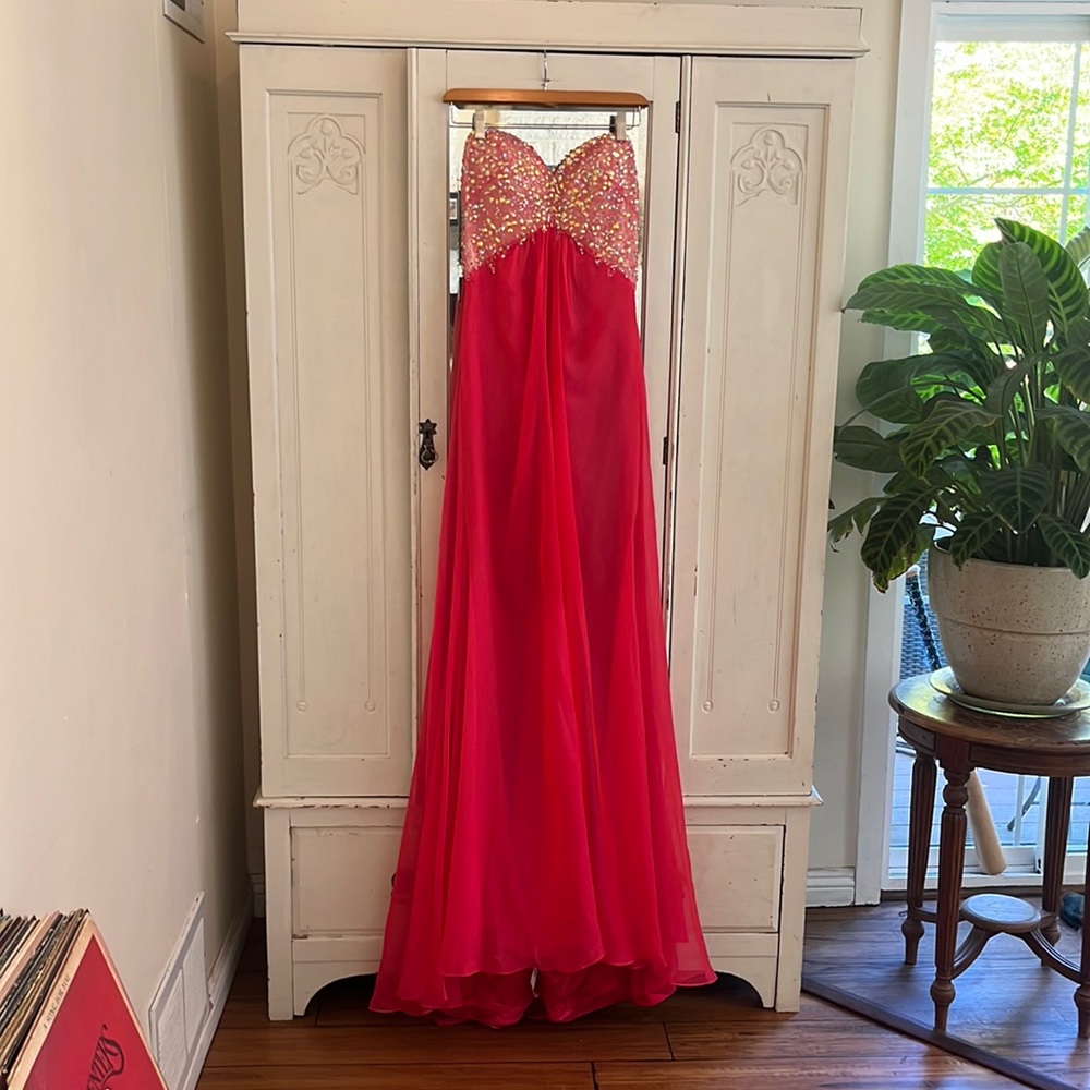 Flirty Strapless Homecoming Winter Formal Prom Dress, nwt size 8